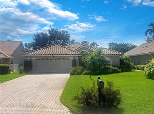 6046 Westbourgh Dr, Naples, FL 34112