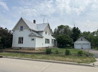 5613 W Custer St, Manitowoc, WI 54220