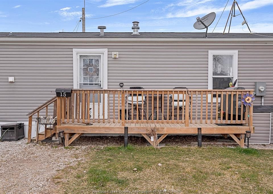 709 Heritage Rd Kingsville ON Zillow