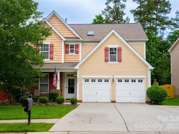 9805 Coatbridge Dr, Charlotte, NC 28269