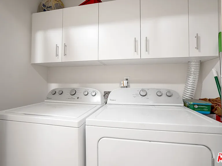 436 S Virgil Ave #312 — Photo 19
