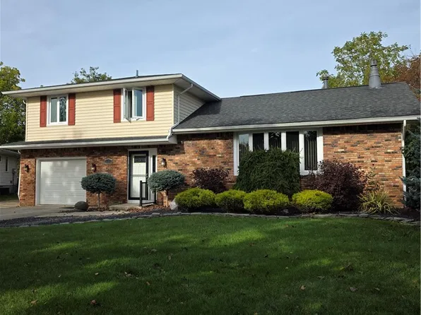 44 Stephens Ct, Lancaster, NY 14086