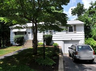 10 S Glen Dr, Coventry, RI 02816