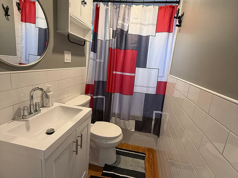 28 Mineola St #28 — Photo 11