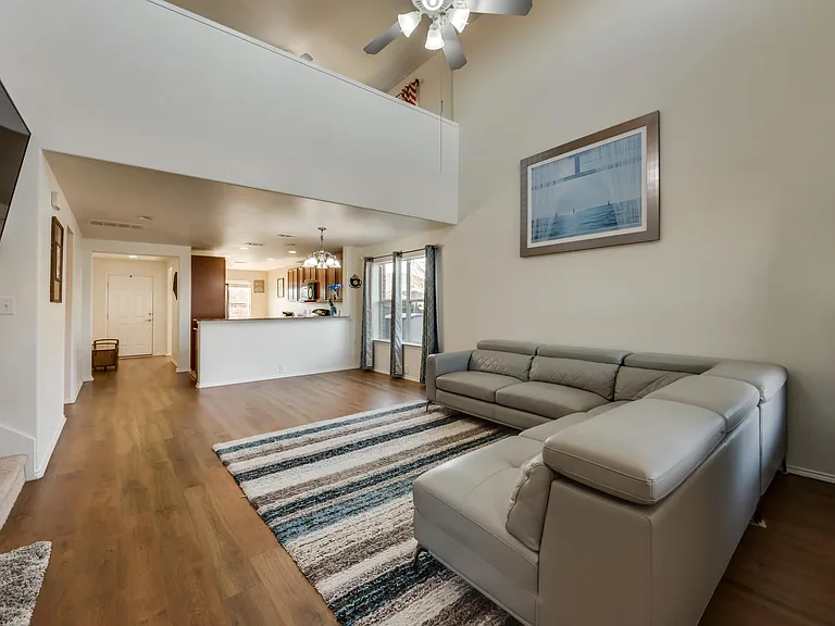 2613 Avenel Ct — Photo 3