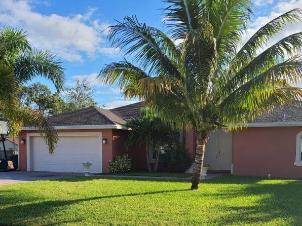 343 NW Byron St, Port Saint Lucie, FL 34983