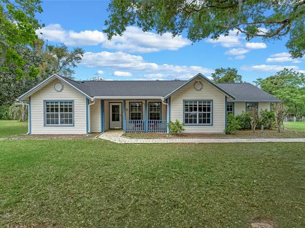 140 E Osceola Rd, Geneva, FL 32732