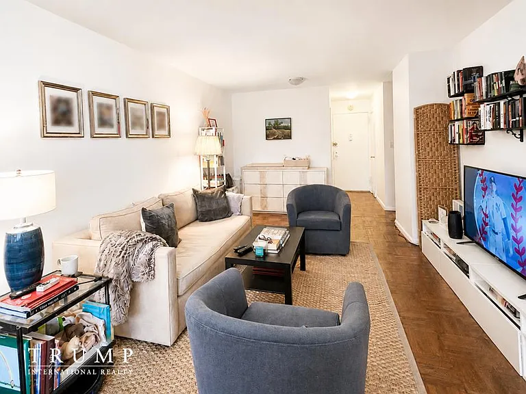 215 E 80th St #11M — Photo 4