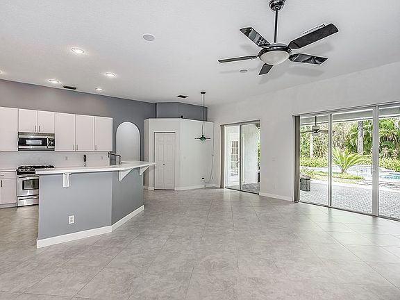 4th image of 2299 NW 128th Ave