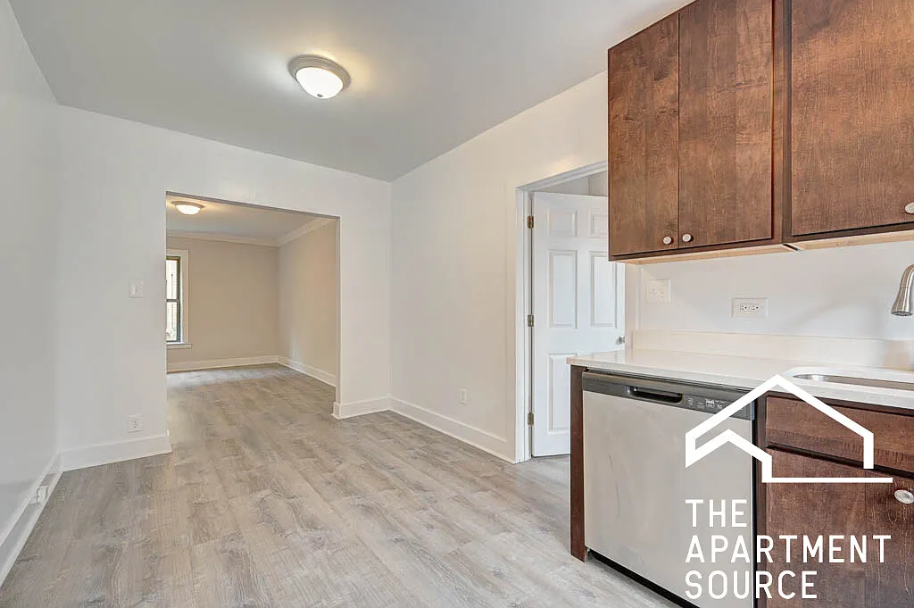 Building Photo - 2340 N Spaulding Ave #1B