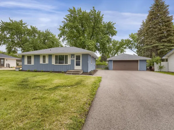 8459 Hinton Ave S, Cottage Grove, MN 55016