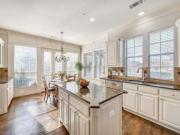 5th image of 5314 Balmoral Dr