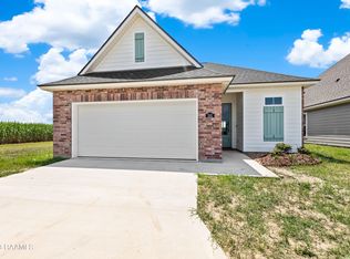 201 Adry Ln, Youngsville, LA 70592