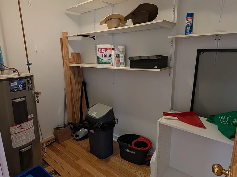 6 Louisa St E #1 — Photo 12