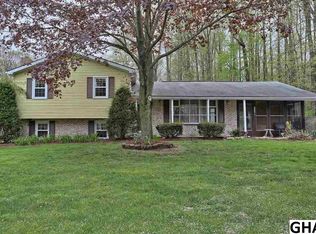 1770 Garber Ln, Dauphin, PA 17018