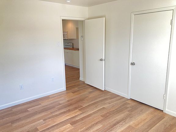 5th image of 3135 Dauphine St #B9
