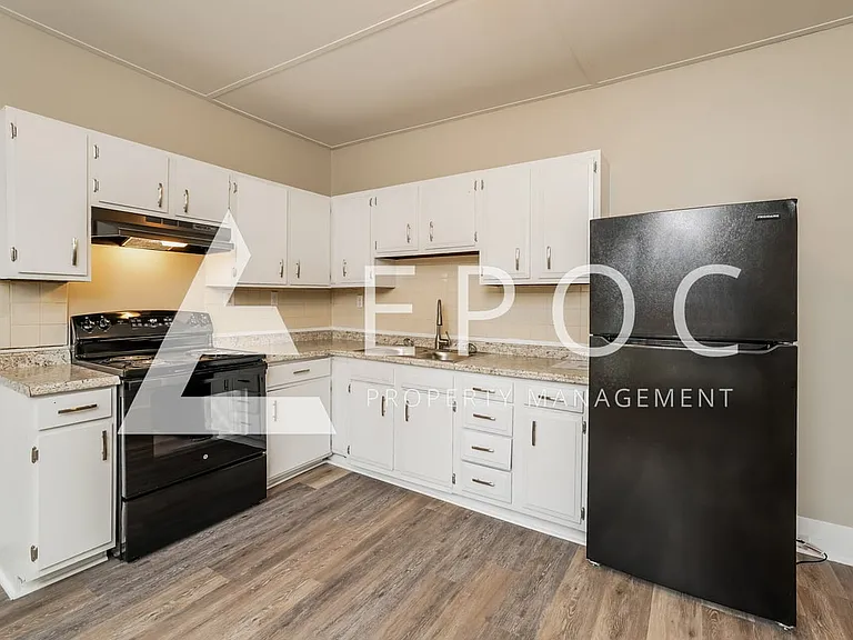 152 Westdale Ave NW — Photo 4