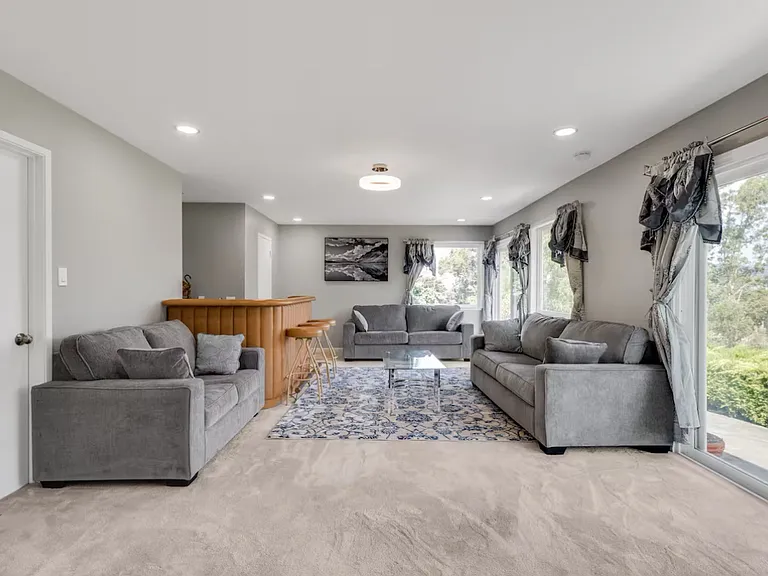 10420 Greenview Dr — Photo 11