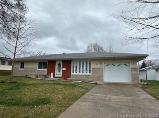 613 N Michael St, Salem, IN 47167