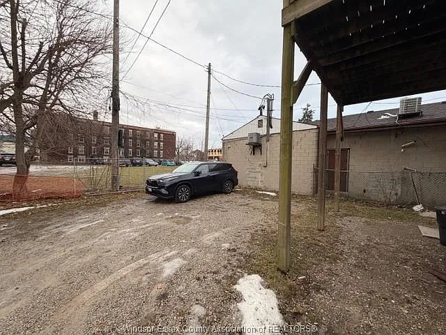 3 bed, $1,700 — Photo 4