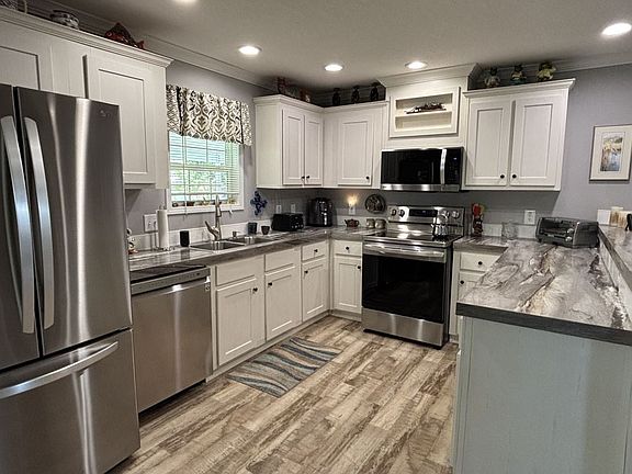 3rd image of 8775 20th St #421