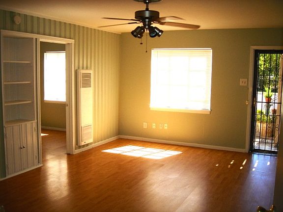 2nd image of 807 Eleanor Ave #B