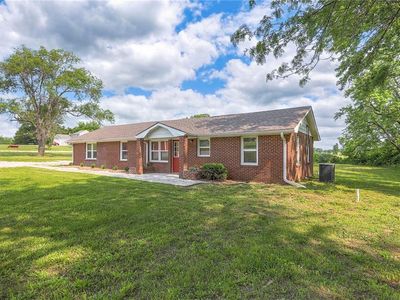 1129 NW Us Highway 50, Centerview, MO, 64019
