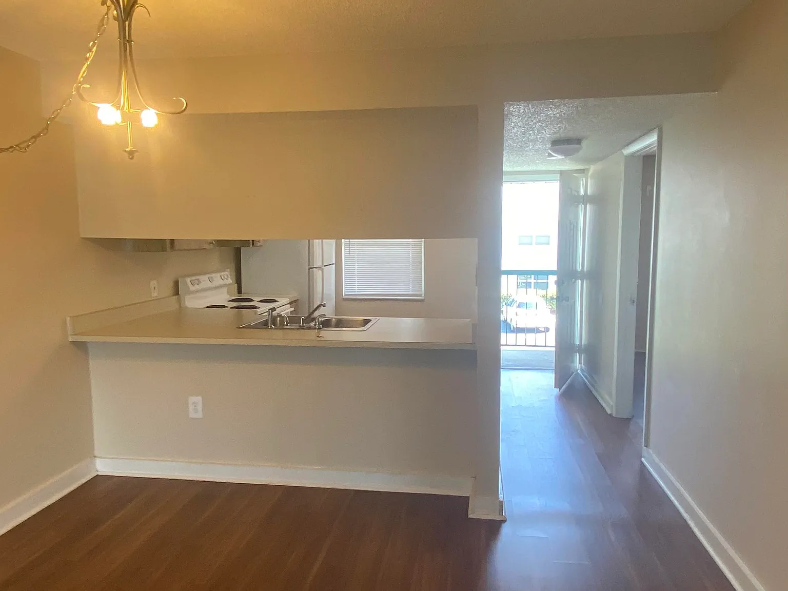 5012 Terrace Palms Cir — Photo 2