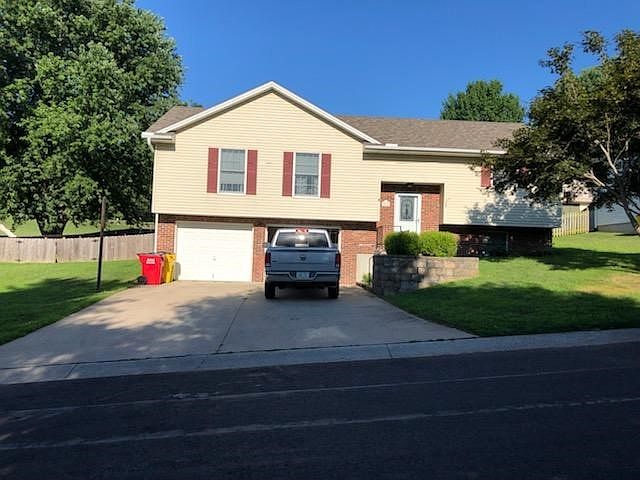 57 Lakeview Dr, Lexington, MO 64067 | Zillow