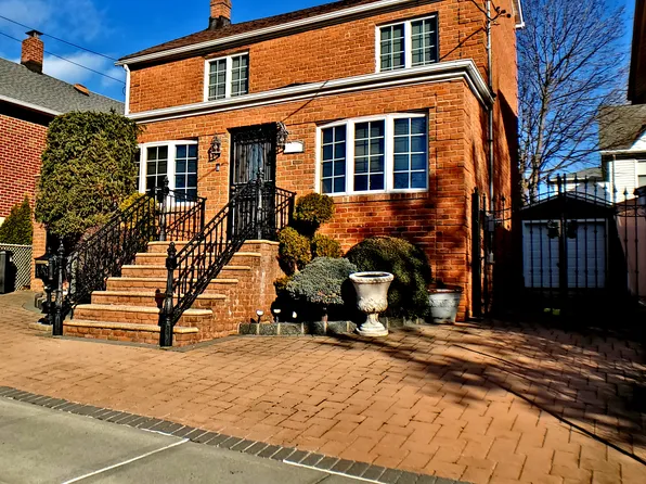 150-21 6th Ave, Whitestone, NY 11357