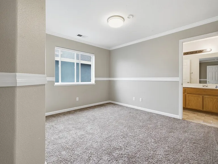 722 Summer Ln — Photo 41