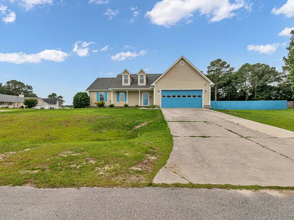 201 Ross Ct, Sneads Ferry, NC 28460