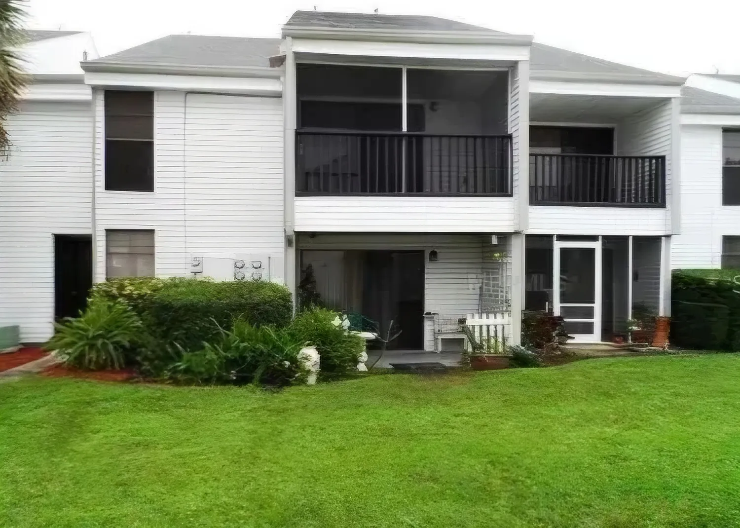 2 bed, 1.5 bath, 960 sqft, $1,700 — Photo 4