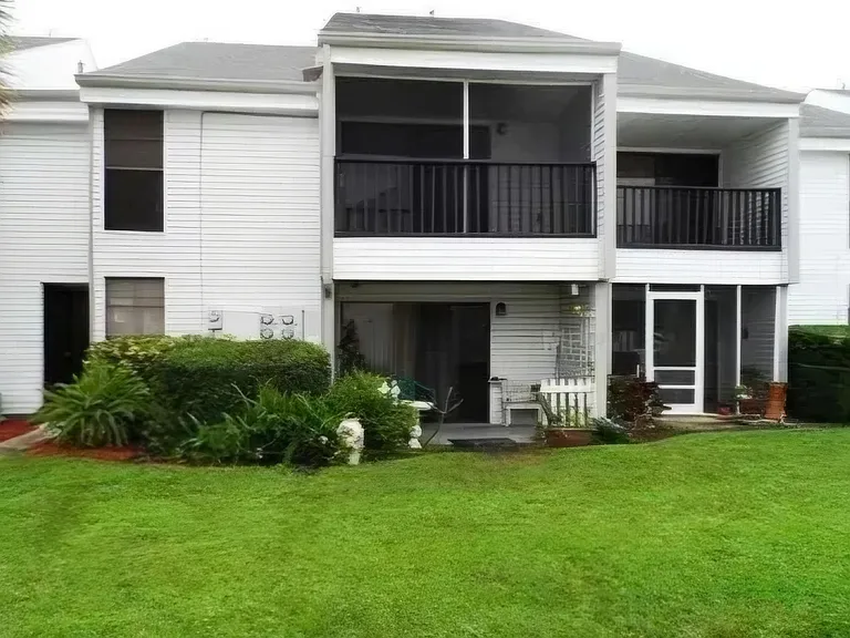 656 Haven Pl — Photo 4