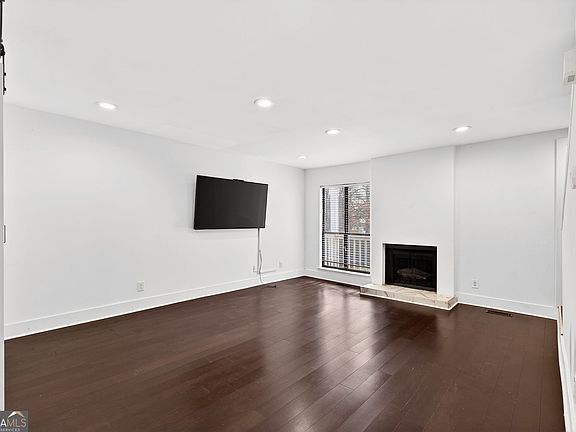 3rd image of 2226 Spring Walk Ct