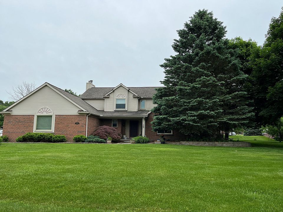 1st image of 1038 Mountainside Dr