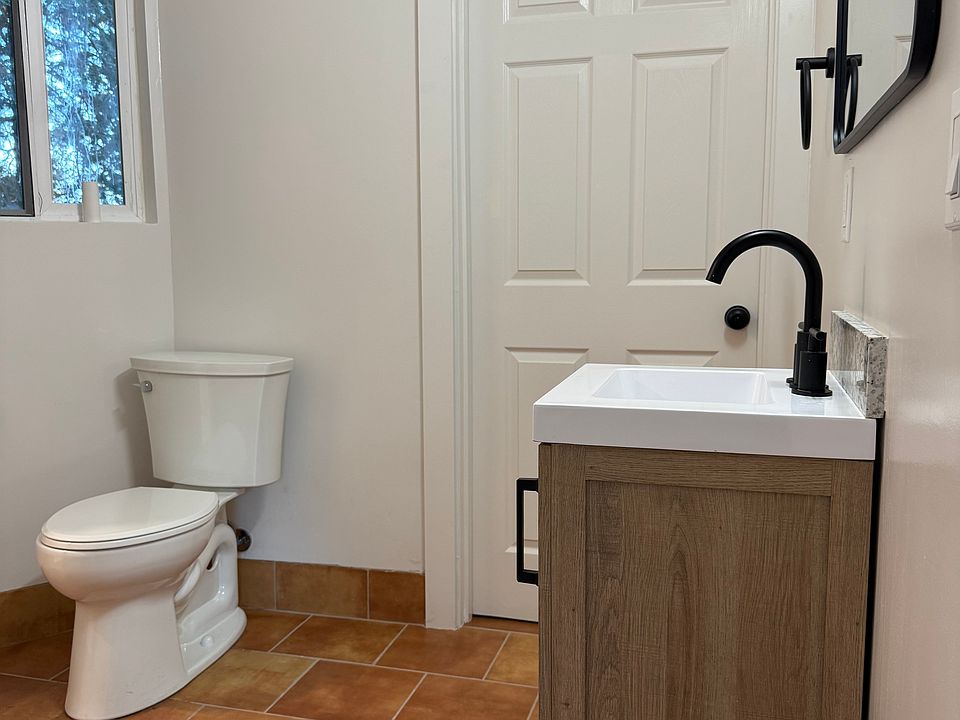 1st image of 304 Cedar Ln #1