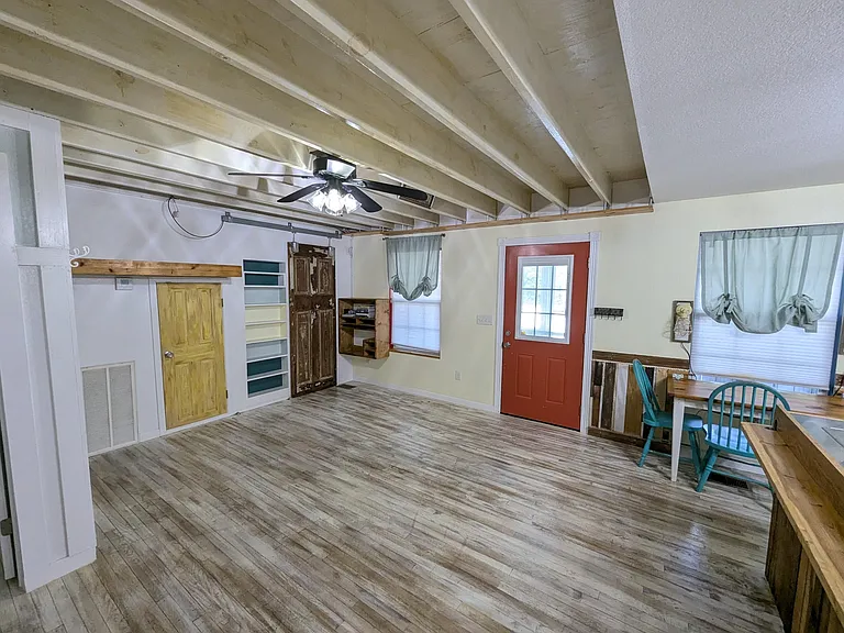 3348 Lowery Dr — Photo 10