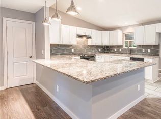 13 Grisham Dr, Bella Vista, AR 72715