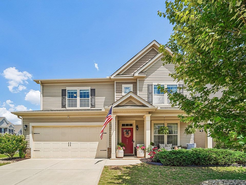 1st image of 801 Deepwood Ct