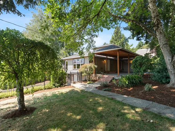3805 SE Lake Rd, Milwaukie, OR 97222