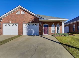 33 Crescent Moon Ct, Lexington, SC 29072