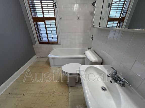 5th image of 6041 Waterman Blvd #2W