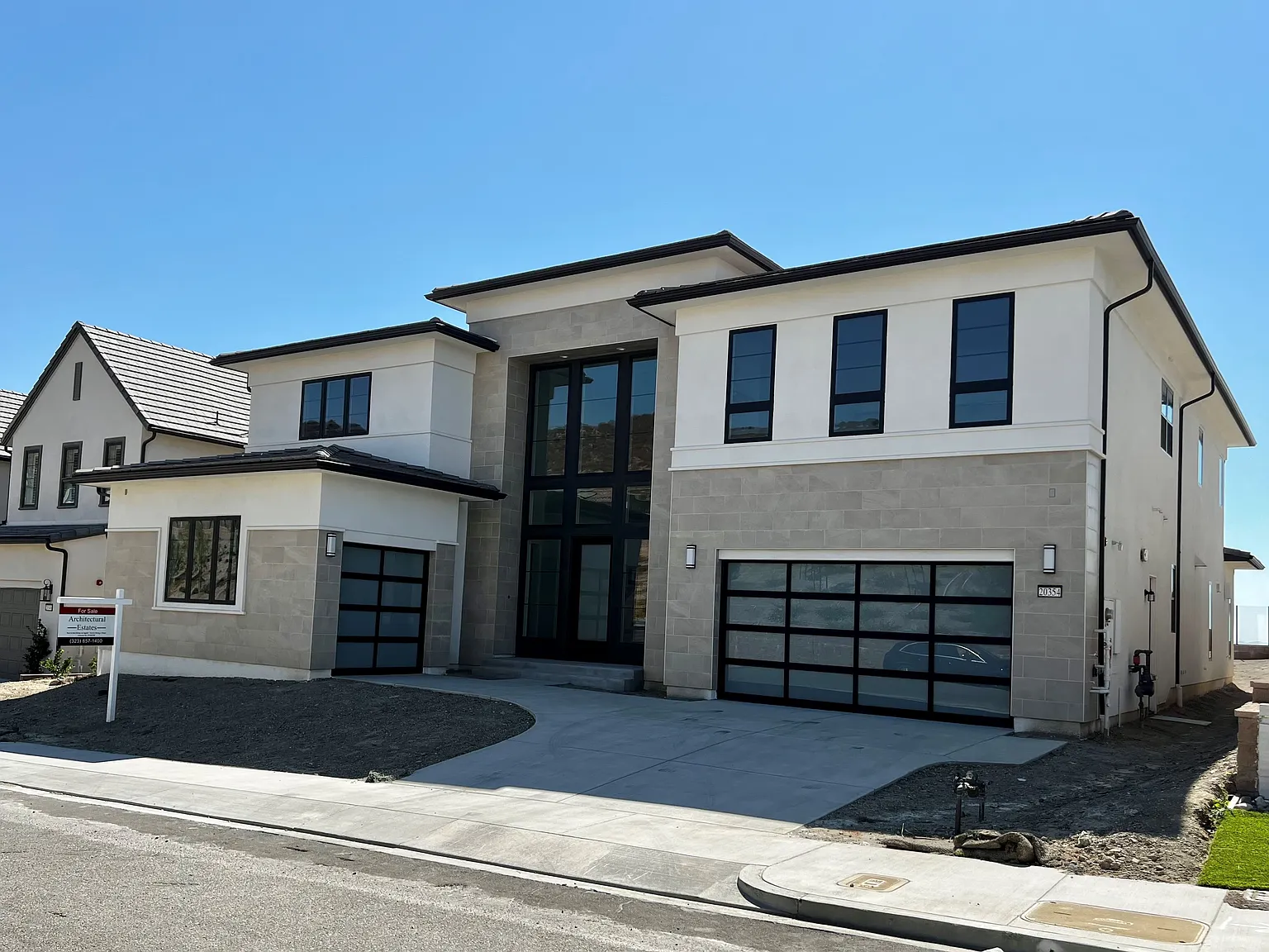 5 bed, $19,500 — Photo 1