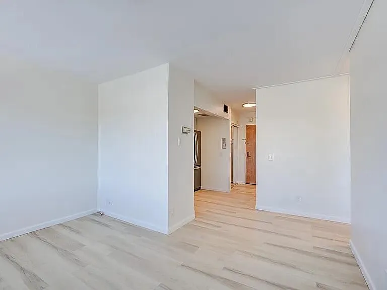 555 E William St #16G — Photo 4
