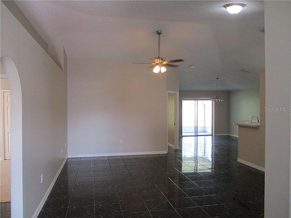 4th image of 833 Rocky Mountain Ct