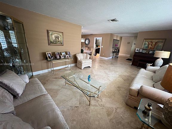 5th image of 15121 Garvock Pl