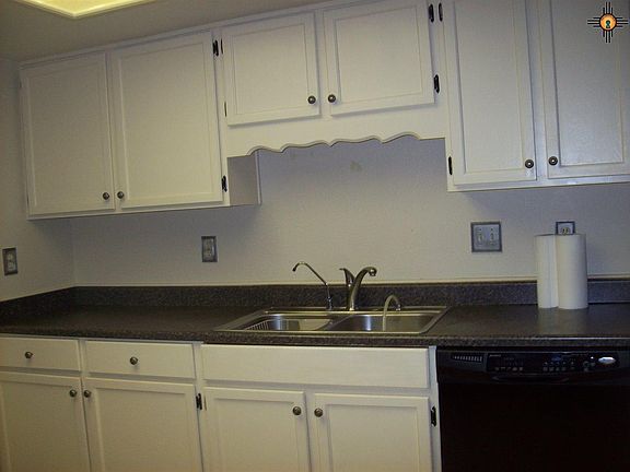 5th image of 1902 Villa Dr