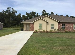 202 Village Oaks Blvd, Ponchatoula, LA 70454