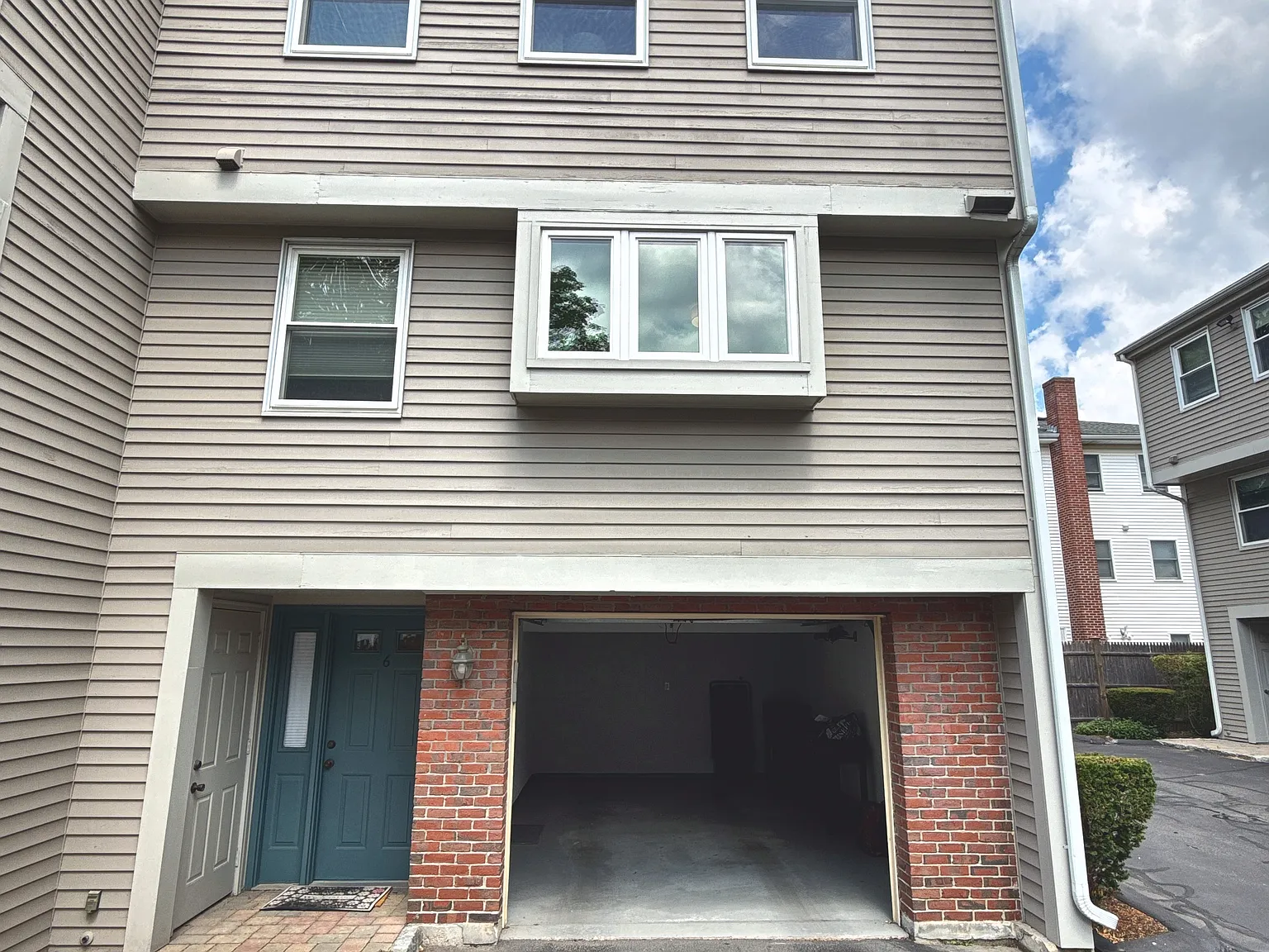 2 bed, 2.5 bath, 1471 sqft, $4,300 — Photo 3
